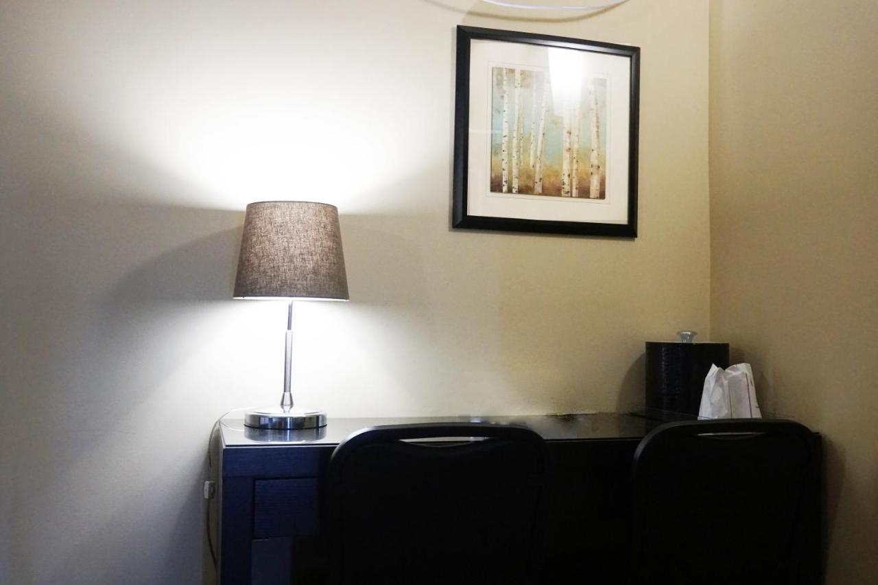 Motel Des Cedres 셔브룩 외부 사진